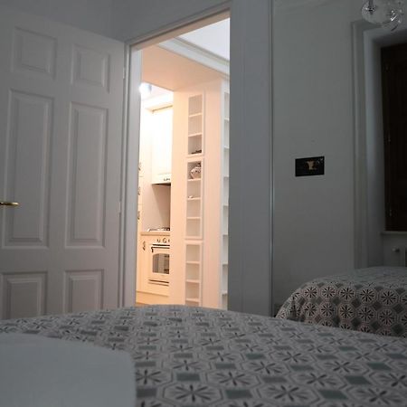 Maison Nicole - Salerno Apartment ภายนอก รูปภาพ