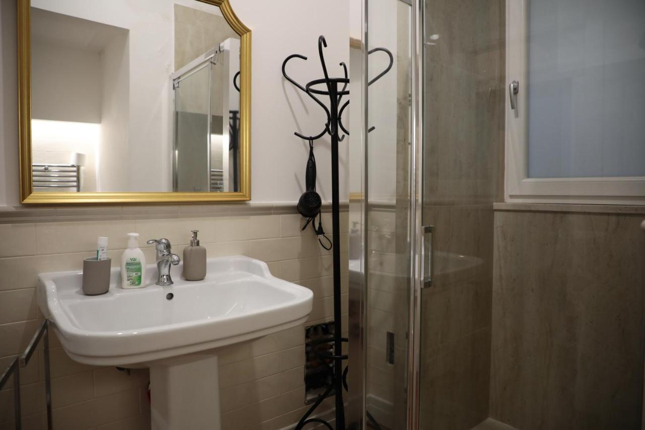 Maison Nicole - Salerno Apartment ภายนอก รูปภาพ